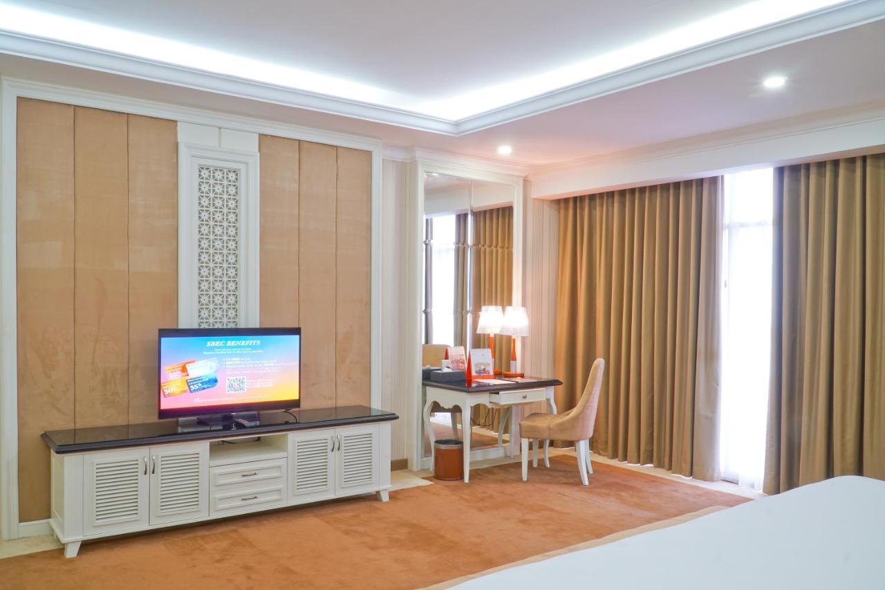 Swiss-Belhotel Lampung Бандар-Лампунг Экстерьер фото